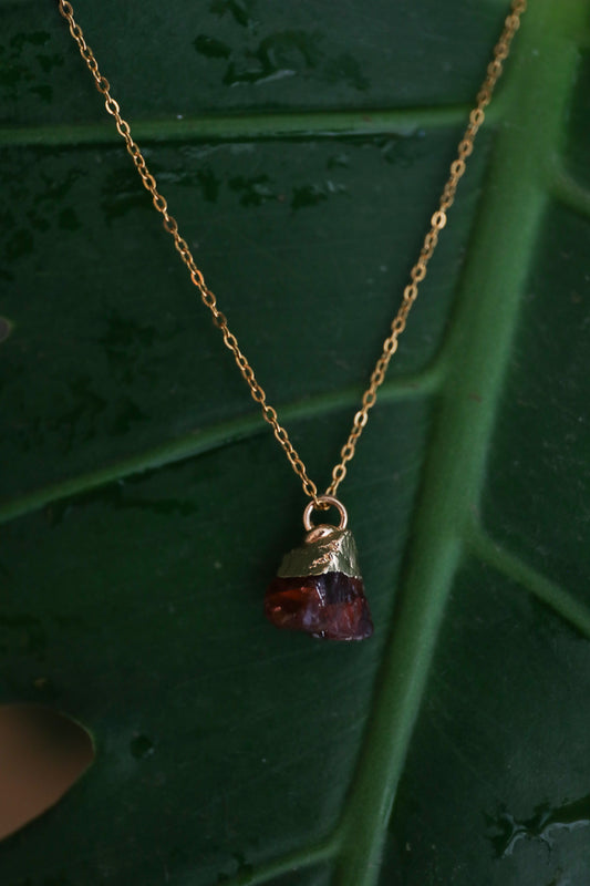 תליון גנסקי גארנט | זהב | Garnet Genseki Pendant | Gold