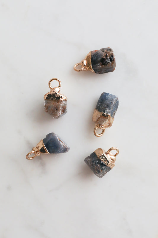 תליון גנסקי ספיר | זהב | Sapphire Genseki Pendant |Gold