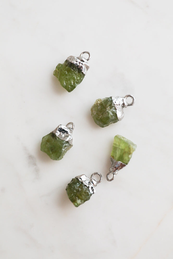 תליון גנסקי פרידוט | זהב | Peridot Genseki Pendant | Gold