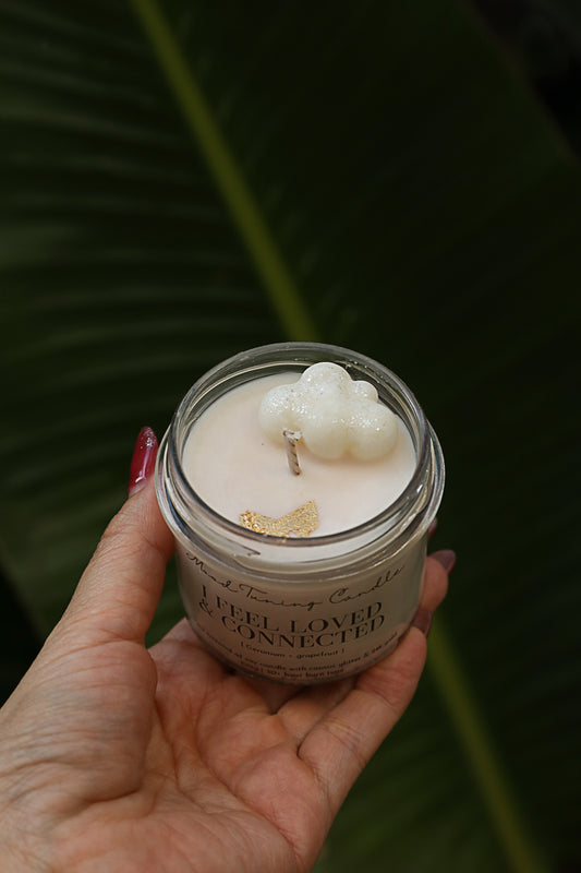אני מרגישה אהובה ומחוברת | Mood Tuning Candle | I feel loved & connected